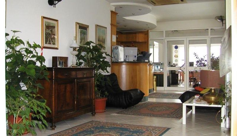 Hotel Photo 6