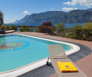 Villa Treccani Apartments Malcesine Italy