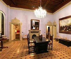 Lantica Bifore Lucca Italy