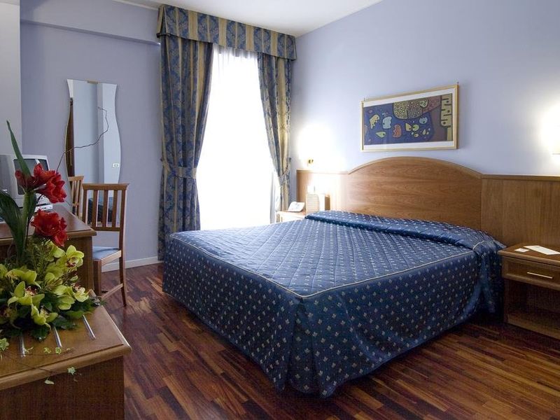 Hotel Photo 9