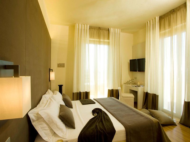 Hotel Photo 8