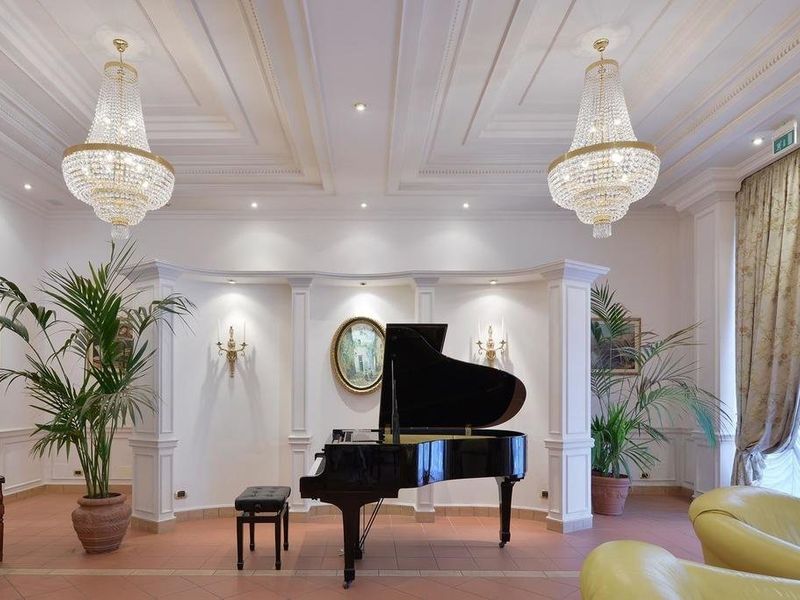 Hotel Photo 10