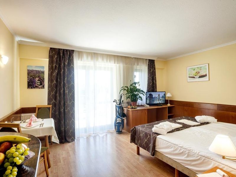 Hotel Photo 3