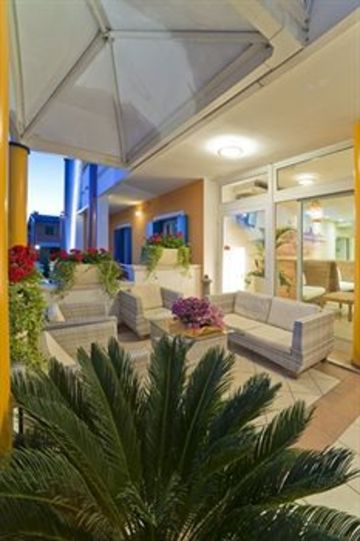 Hotel Photo 8