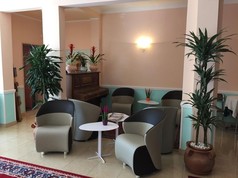 Hotel Photo 8