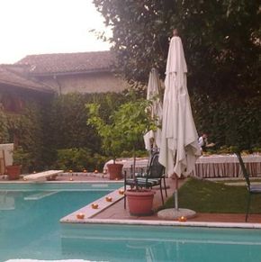 NearBy Hotel