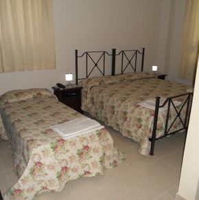 NearBy Hotel