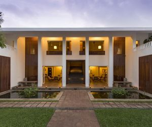 Lake Lodge Colombo Sri Lanka