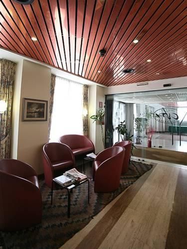 Hotel Photo 9