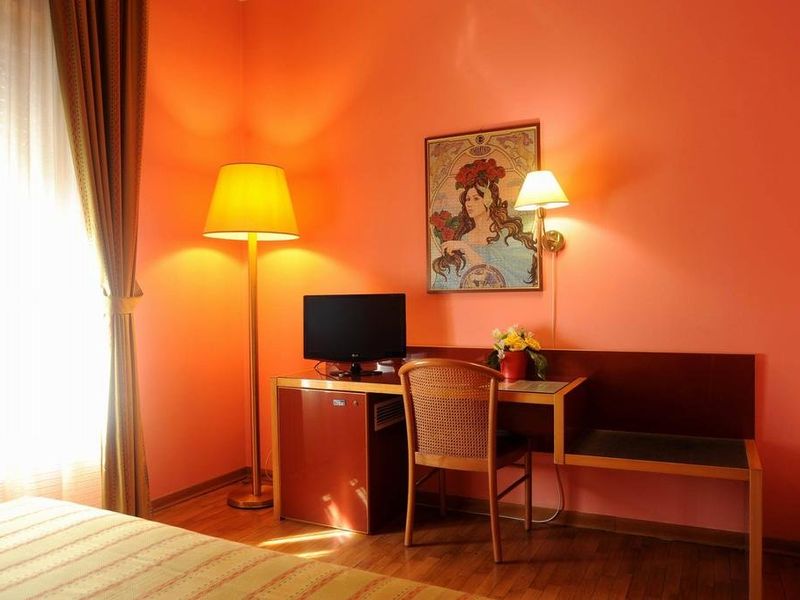 Hotel Photo 3