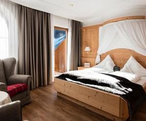 Hotel Dorfer Alpine&Charming Selva di Val Gardena Italy