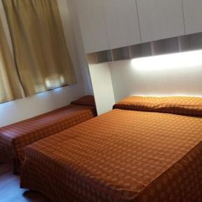 NearBy Hotel