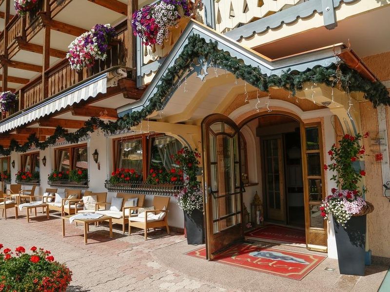 Hotel Photo 11