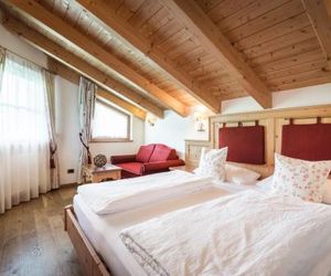 Piculin Alpin Apartments San Martino in Badia Italy