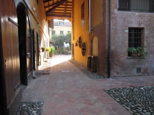 Hotel Photo 12