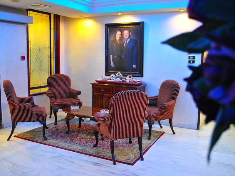 Hotel Photo 8
