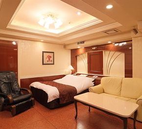 NearBy Hotel