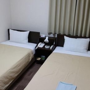 NearBy Hotel