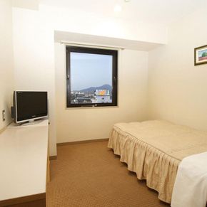 NearBy Hotel