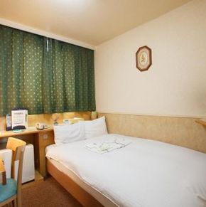 NearBy Hotel