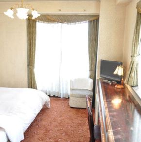 NearBy Hotel