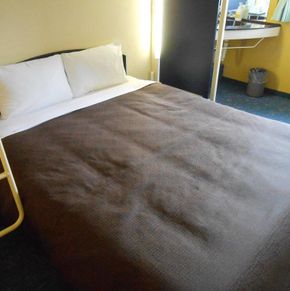 NearBy Hotel