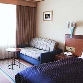 NearBy Hotel