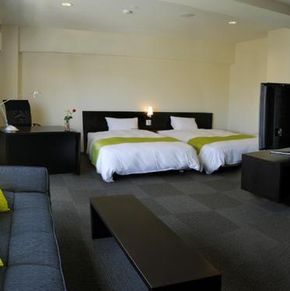 NearBy Hotel