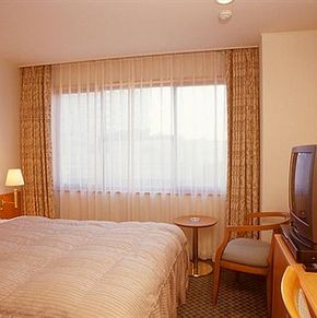 NearBy Hotel