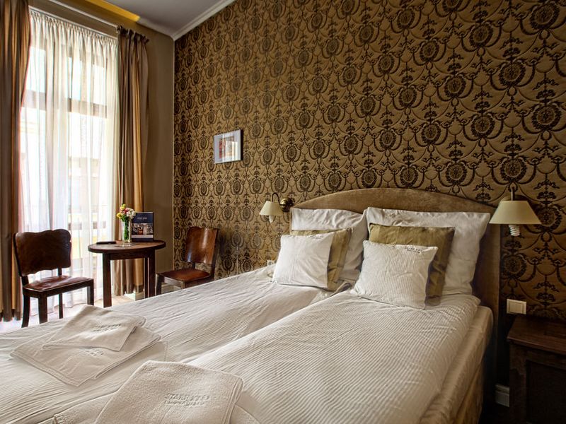 Hotel Photo 1