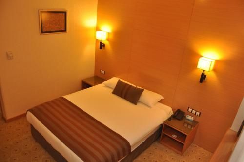 Hotel Photo 9