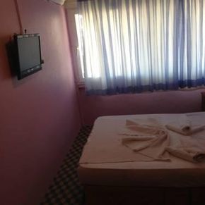 NearBy Hotel