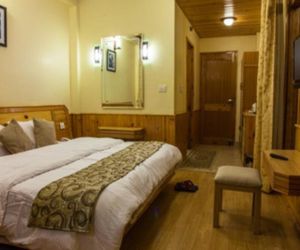Snow Peak Retreat Manali India