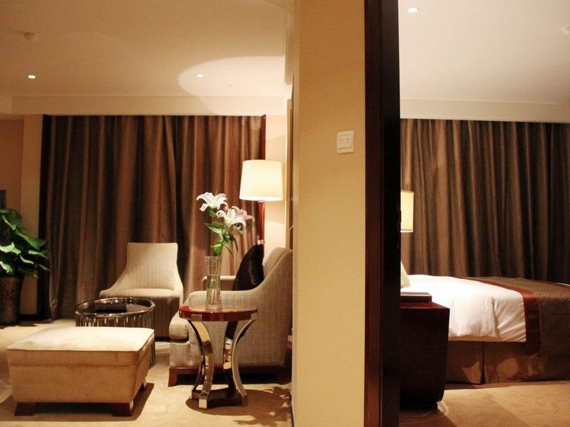 Hotel Photo 12