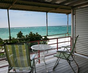 Hotel & Restaurant On the Beach Lue Nago Japan