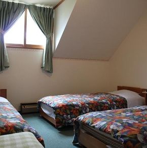 NearBy Hotel