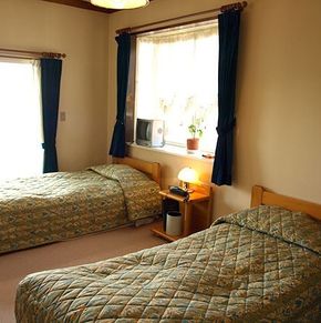 NearBy Hotel