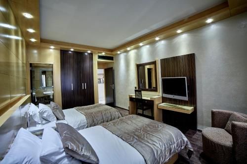 Hotel Photo 5