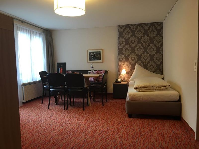 Hotel Photo 9