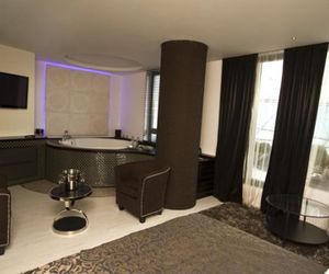 Luxury Apartments with Spa Bath Vilnius Lithuania