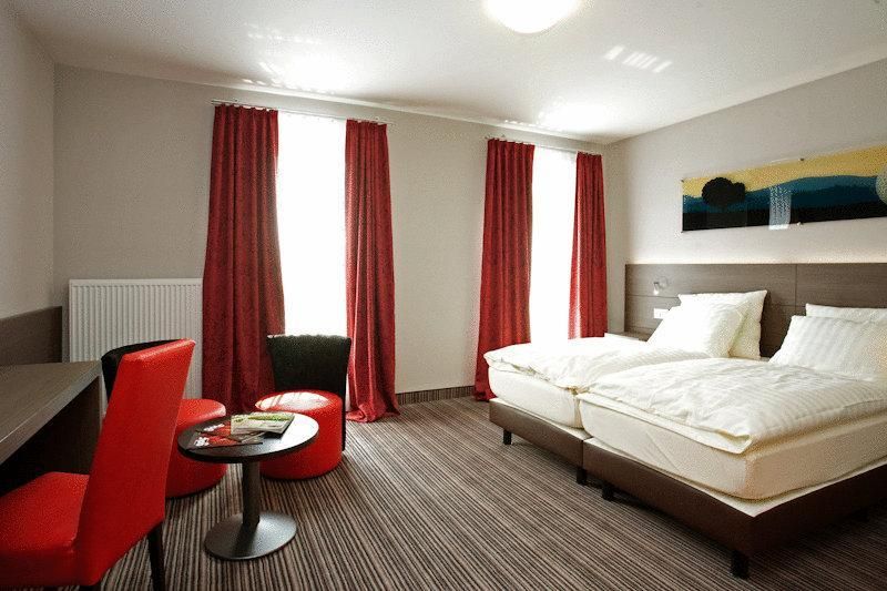 Hotel Photo 1