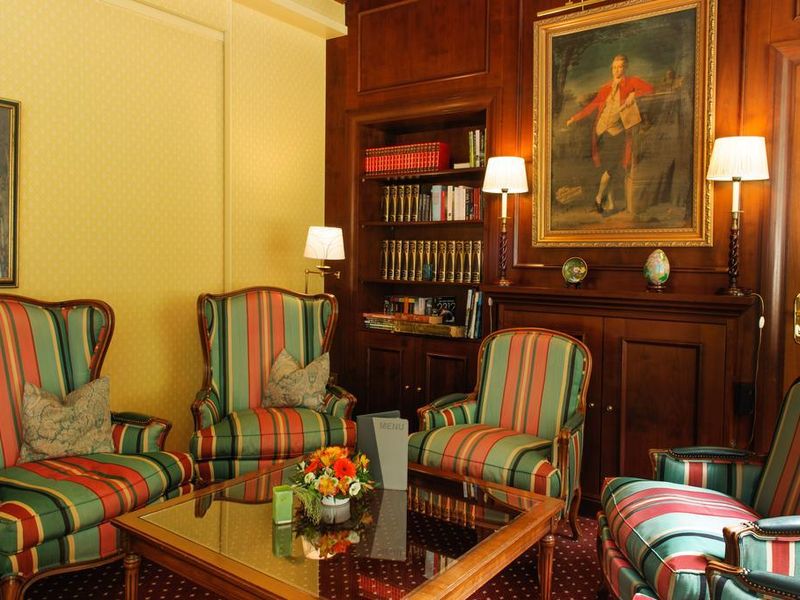 Hotel Photo 8