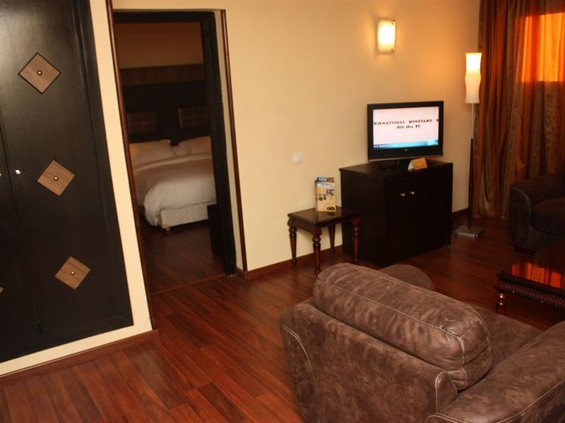 Hotel Photo 6