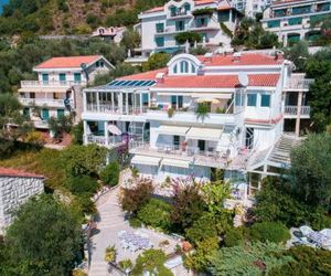 Sun Rose Apartments Sveti Stefan Montenegro