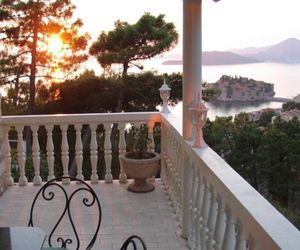 Apartments Sana Sveti Stefan Montenegro