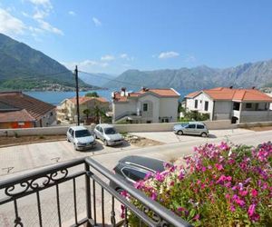 ROOMS & APARTMENTS DOBROTSKI DVORI Dobrota Montenegro