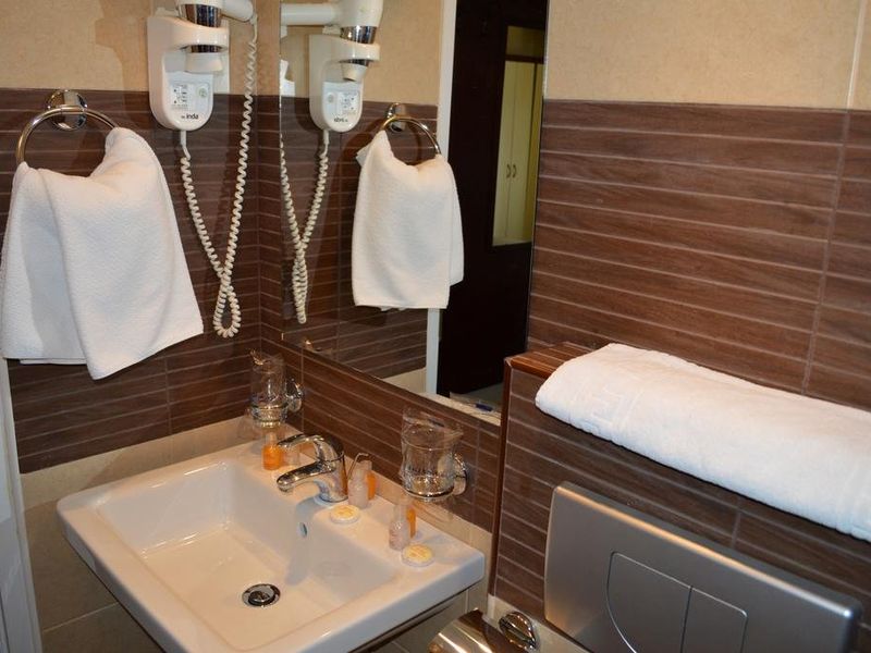 Hotel Photo 9