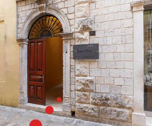 R-Club Old Town Apartments Budva Montenegro