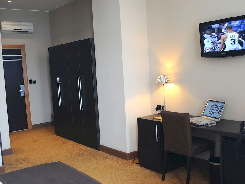 Hotel Photo 8