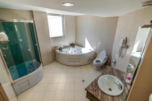 Hotel Photo 9